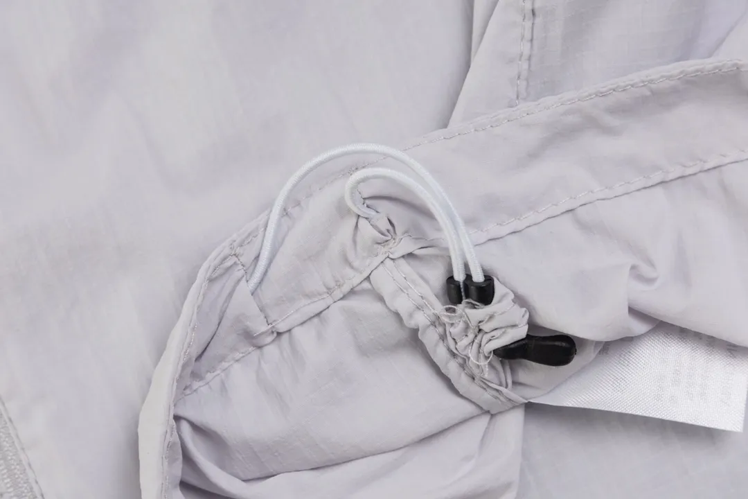 ➕5 Arcteryx/ Squamish Hoody Breathable Squamish Hoody UPF 50.UVA （ ） ！ ： Storm Hood 、No Slip Zip 、 ， ， 。